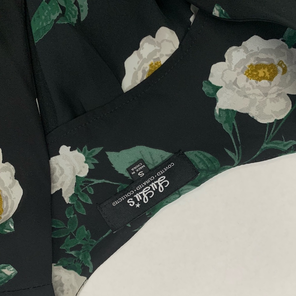 Black floral dress, Size Small. Worn Once, perfect condition!